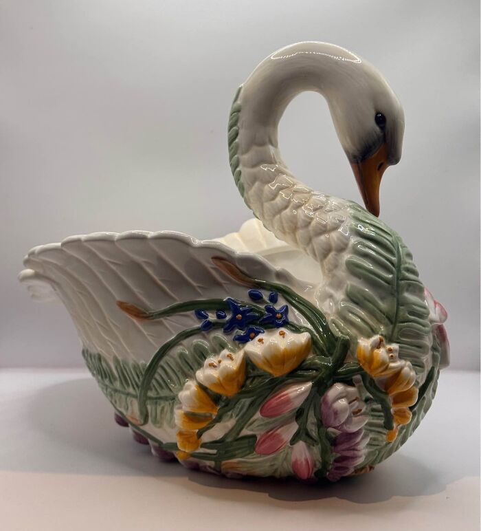 84 Weird And Wonderful Thrift Store Finds People Could Not Resist Taking Home 12