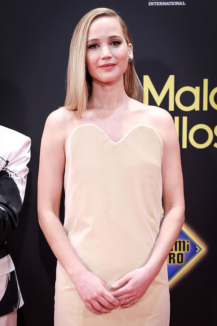 13 “Optical Illusion” Dresses Worn By Celebrities That Escape The Ordinary 10