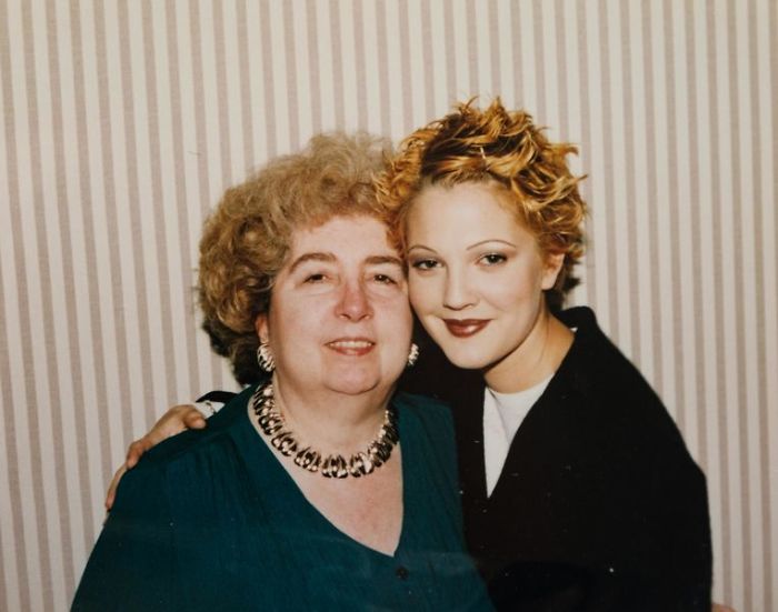 Someone Found A Photo Album With A Woman Next To Hollywood Stars In A Thrift Shop And It’s Like A Time Machine 10