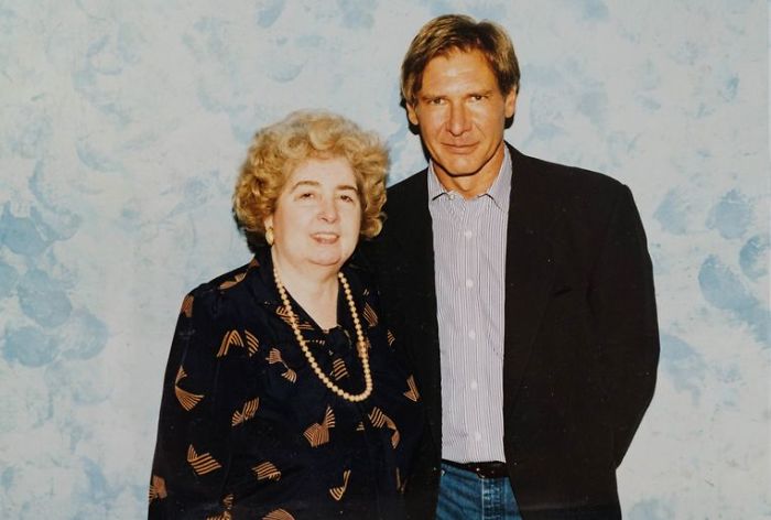 Someone Found A Photo Album With A Woman Next To Hollywood Stars In A Thrift Shop And It’s Like A Time Machine 9
