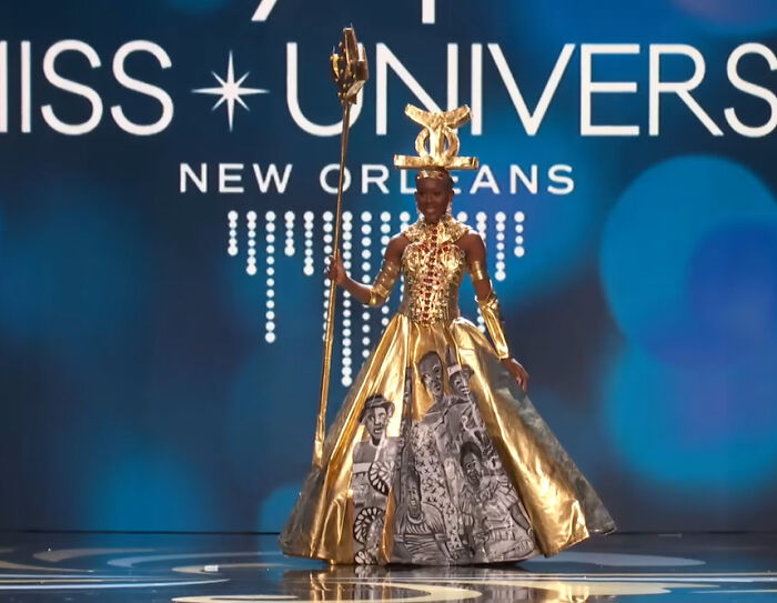 30 Pics Of The Miss Universe Contestants Wearing “National Costumes” 5