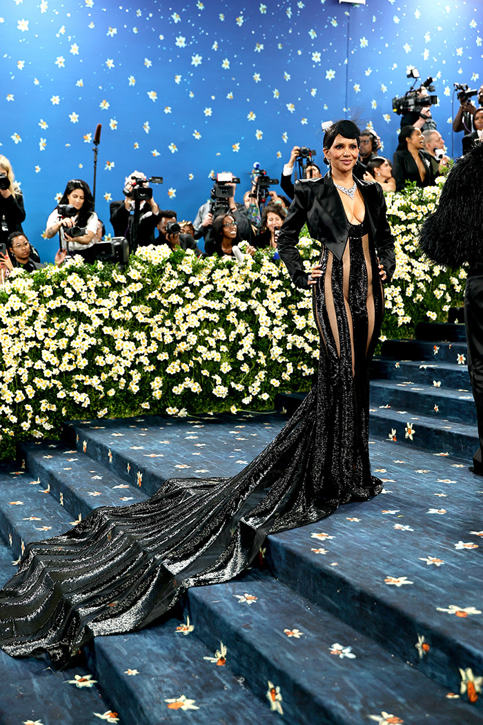 Halle Berry Nearly Bares It All Going Underwear-Free In Sheer Met Gala Dress 2