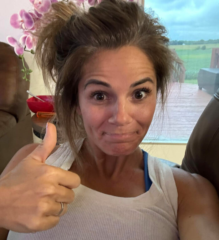 Influencer Claps Back After Her Bizarre Hotel Hack For Washing Underwear Sparked Backlash 1