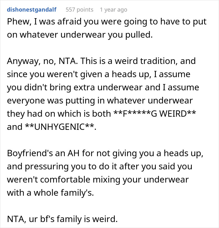 “Just Kind Of Weirding Me Out”: Woman Runs From Christmas Celebration After Family Tradition Is Revealed 15