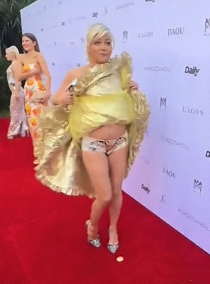 “I Saw Selma’s…Amazing Personality”: Selma Blair Flashes Kitten Panties On Red Carpet 4