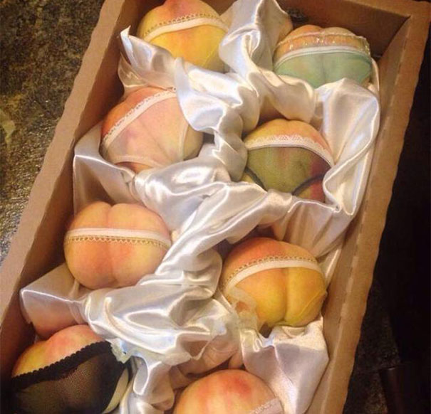 Chinese Peaches Dressed With Lingerie Look Like Sexy Butts 3