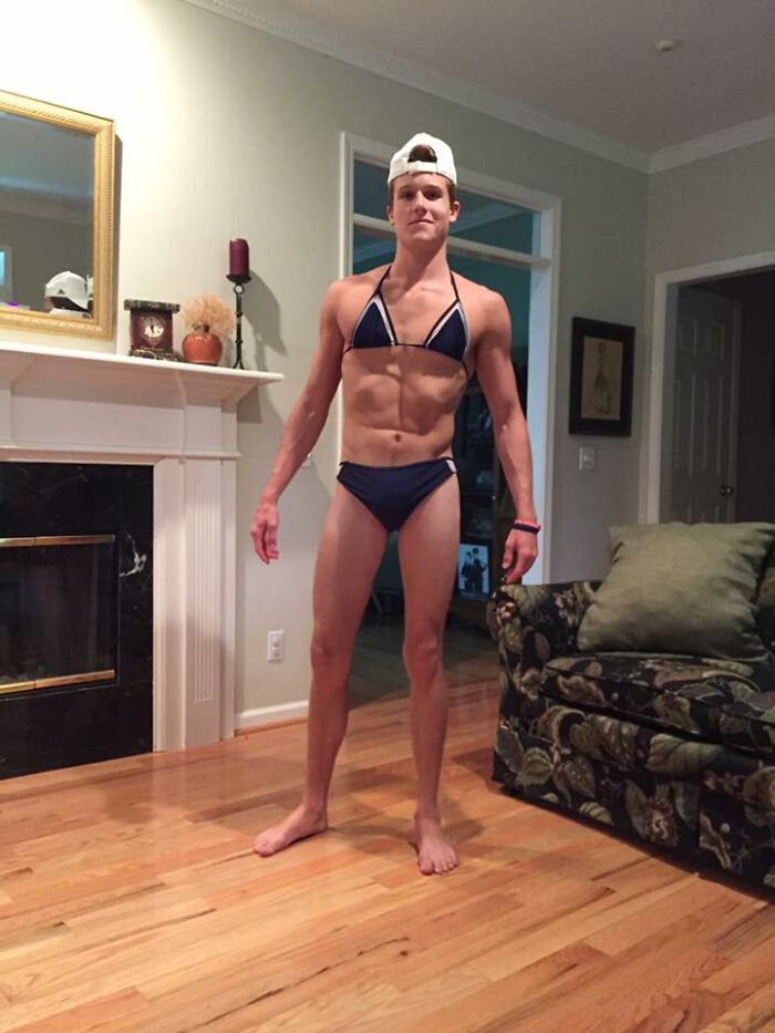 Man Sends Pics Of Himself In A Bathing Suit To A Creep Who Wanted The Exact Same Pictures But With His Sister In Them 6