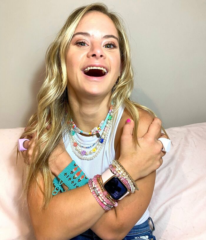 24-Year-Old Model Accomplishes Her Dream Of Becoming Victoria’s Secret’s First Model With Down Syndrome 7