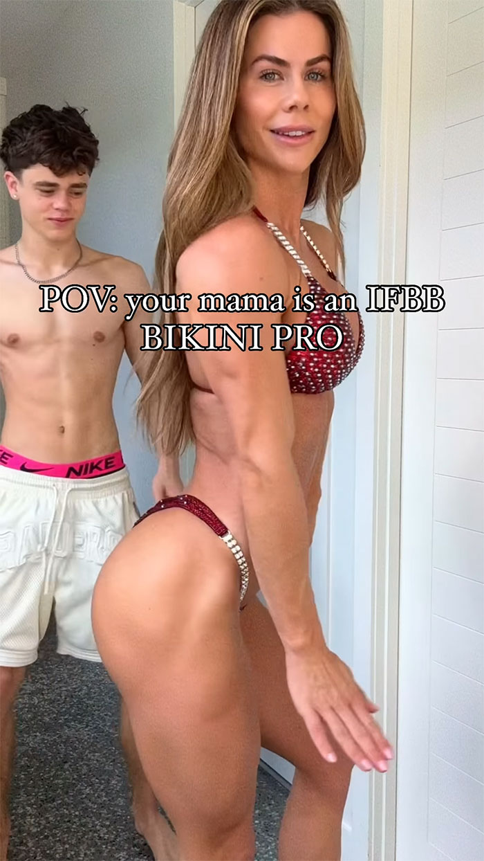 Mom Slammed For Wearing Bikini Around 13-Year-Old Son And Internet Isn’t Having It 3