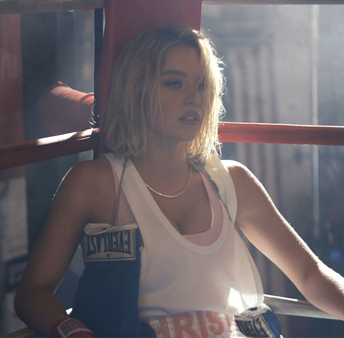 Amid Golden Globe Snub, Fans Notice “Odd” Detail In Sydney Sweeney’s Sports Illustrated Cover 6