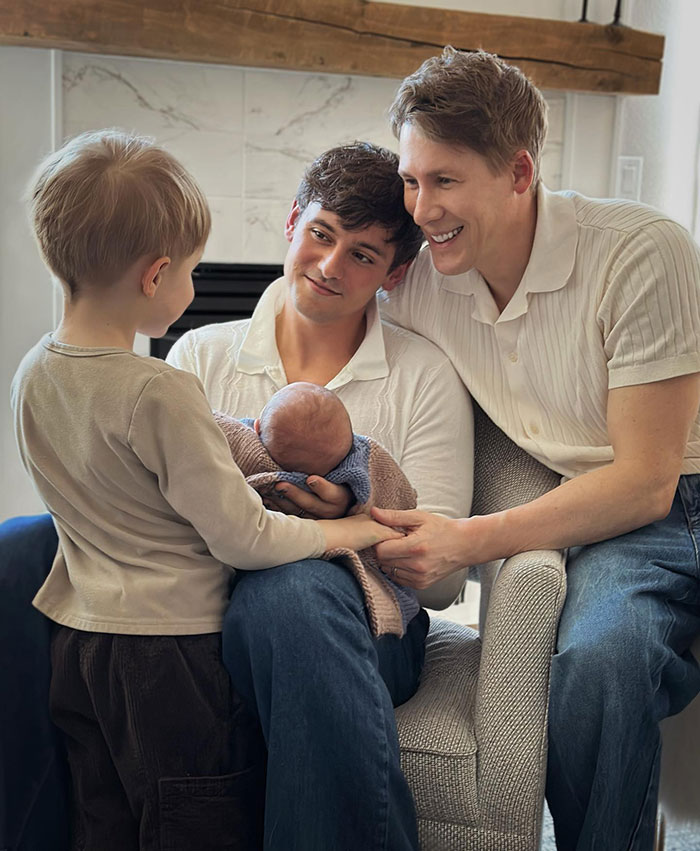 French Diver’s “Jewels” In Tight Swimming Trunks Become Talk Of The Town At Olympics 4