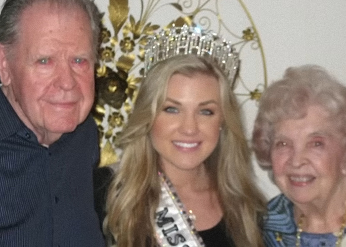 People Unearth Erika Kirk’s Past Connection To Donald Trump As Pageant Photos Resurface 6