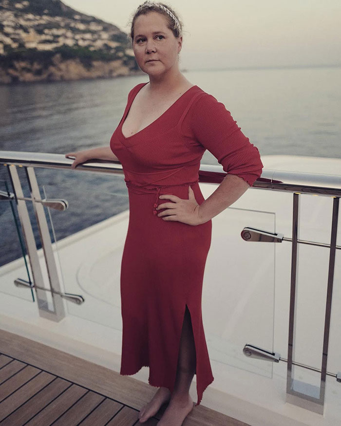 “The Swimsuit Picture Is Obviously Altered”: Fans Notice The Mounjaro Effect In Amy Schumer’s Latest IG Post 9
