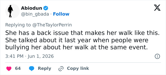 Stassi Schroeder’s Sports Illustrated Runway Walk Goes Viral For All The Wrong Reasons: “Pelvis First!” 11