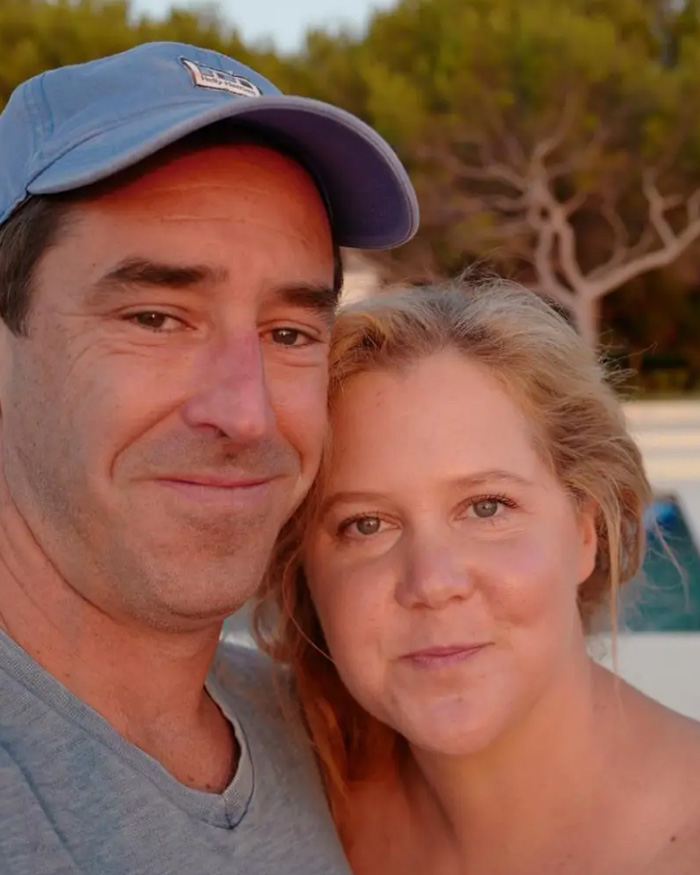 “He Is Better Off”: Amy Schumer Fires Back As Fans Slammed Her Bikini Pics After Divorce Filing 13