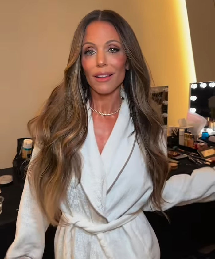 After Moving Over Feeling “Lonely”, Bethenny Frankel Rocks The Catwalk In Bikinis At 54 Years Old 3