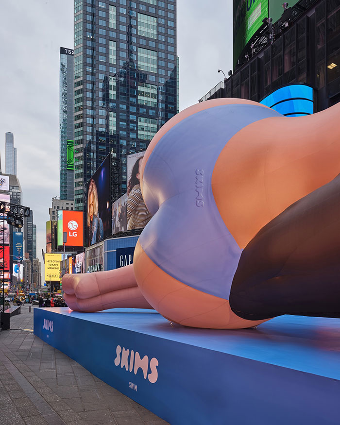 “Tone-Deaf, Egocentric”: Kim Kardashian Dragged Over 60-Foot Blow-Up Doll In Times Square 6