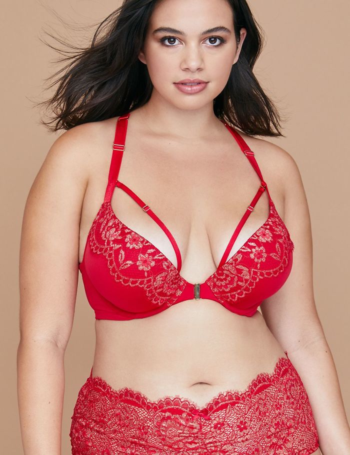 Someone Notices Rihanna’s New Lingerie Is Different For Thin And Plus-Size Women, Posts Side-By Side Comparison 10
