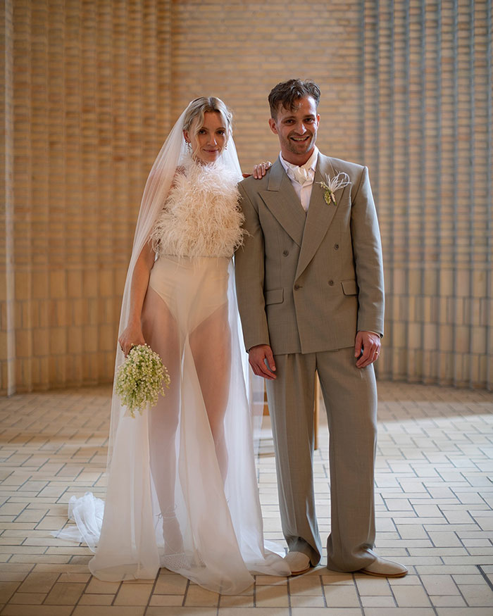 Influencer Slammed For The “Worst Wedding Dress Ever” After You Can See Her Underwear 3