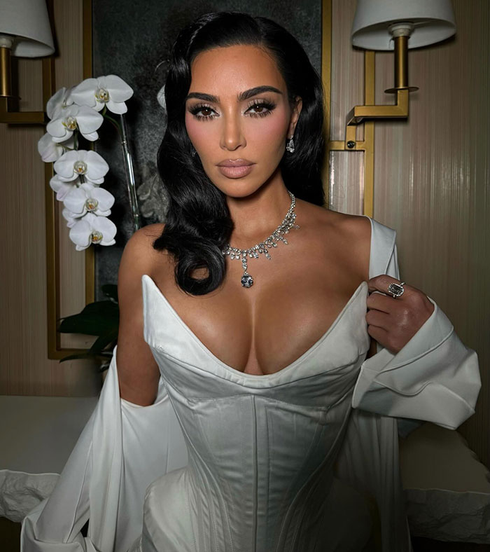 “Looks Like Diaper”: Kim Kardashian’s New See-Through Skims Campaign Sparks Heated Debate 1