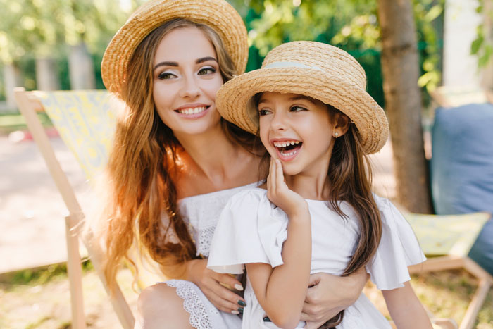 Surf Instructor Claps Back After Karen Demands She Cover Up Because Her Tween Feels Self-Conscious 10