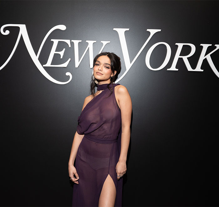 “Go Back To Actual Clothes”: People Are Done With Daring Dresses, Rachel Zegler Still Went For It 3