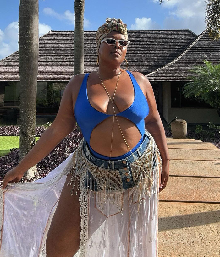 Lizzo Proudly Shows Off Weight Loss With Racy Swimwear Photos, Responds To Trolls’ Ozempic Jabs 5