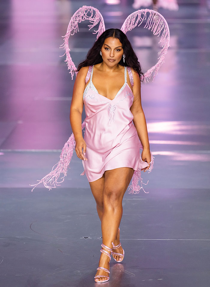 “Go Woke, Go Broke”: Inclusive Rebranded Victoria’s Secret Fashion Show Sparks Controversy 6