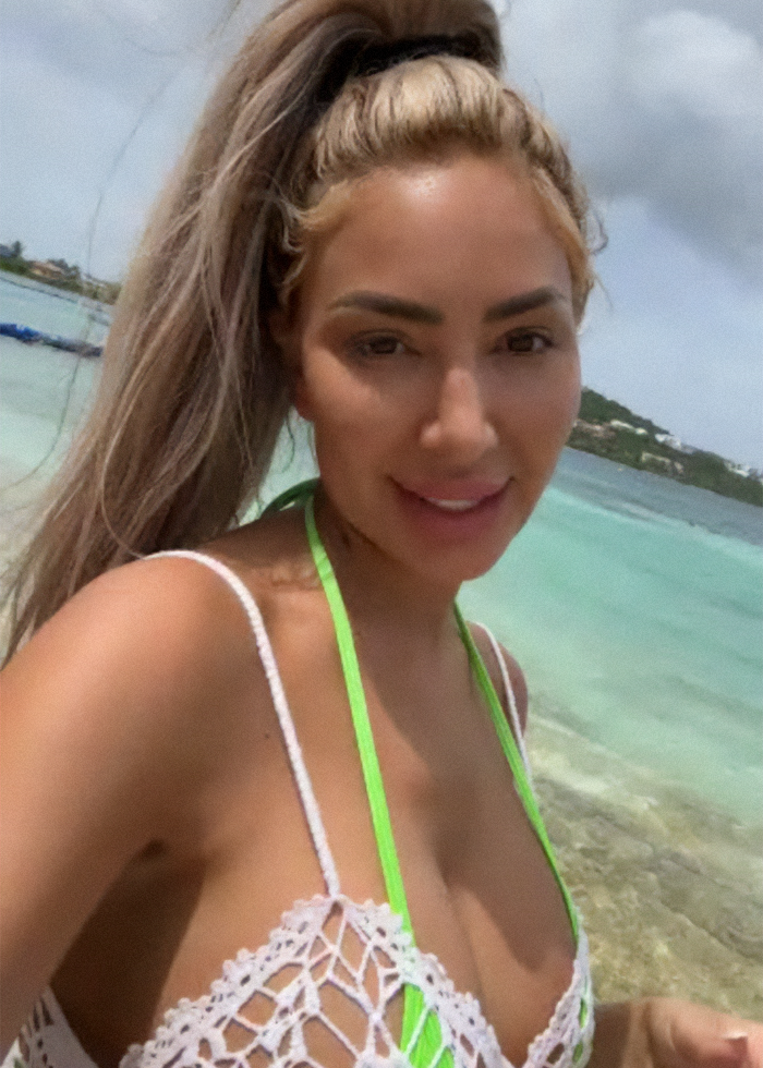 “Somebody Tell Her It’s Backwards”: Farrah Abraham’s Tiny Bikini Photoshoot Sparks Hilarious Reactions 8