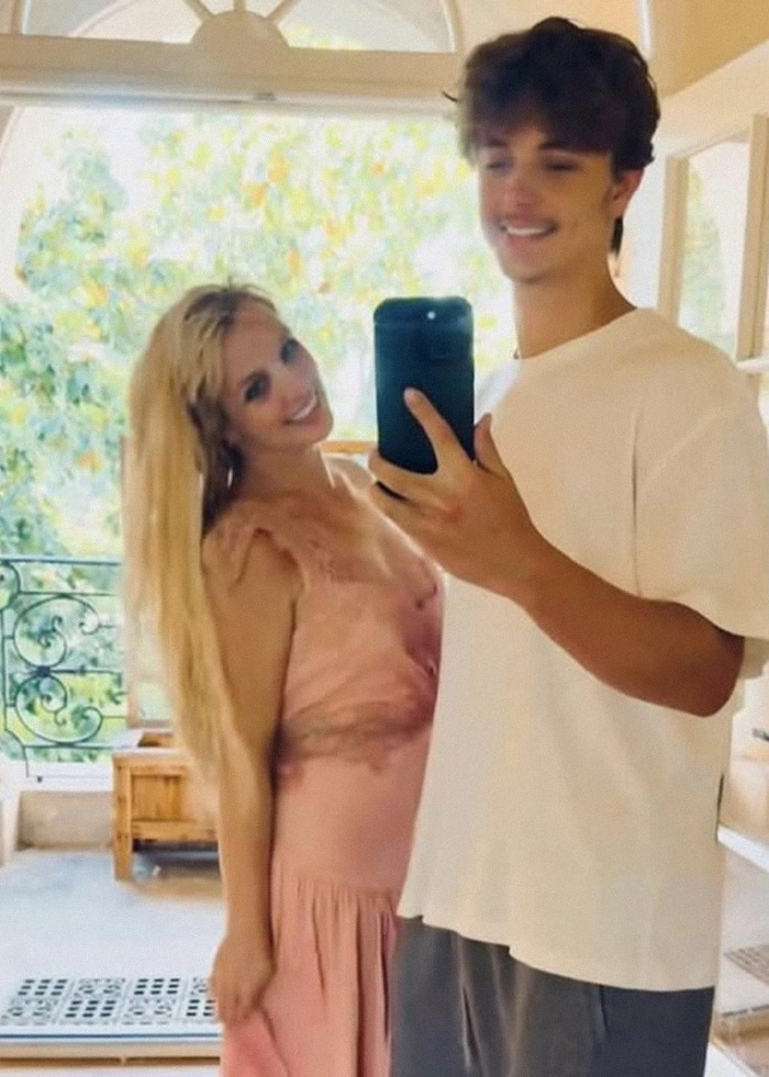 Britney Spears Stuns In Boat Video Removing Pink Bikini Top As Fan Concern Grows 10