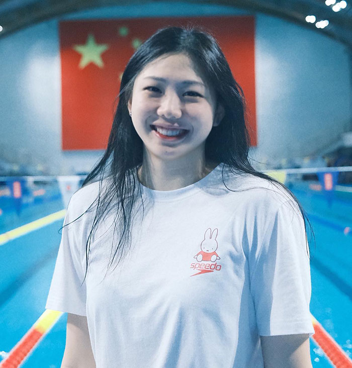 Optical Illusion Swimsuit Leaves Chinese Olympian Tang Qianting’s Waist Looking “Snatched” 1