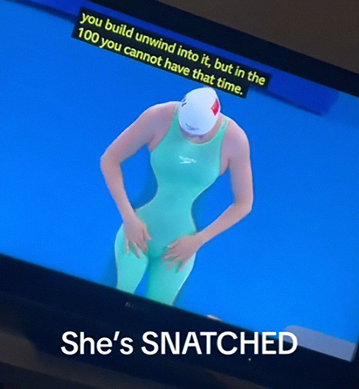Optical Illusion Swimsuit Leaves Chinese Olympian Tang Qianting’s Waist Looking “Snatched” 4